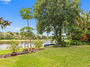 942 Windward Way, Weston FL 33327