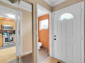 809 Crystal Lake Dr 809, Deerfield Beach FL 33064