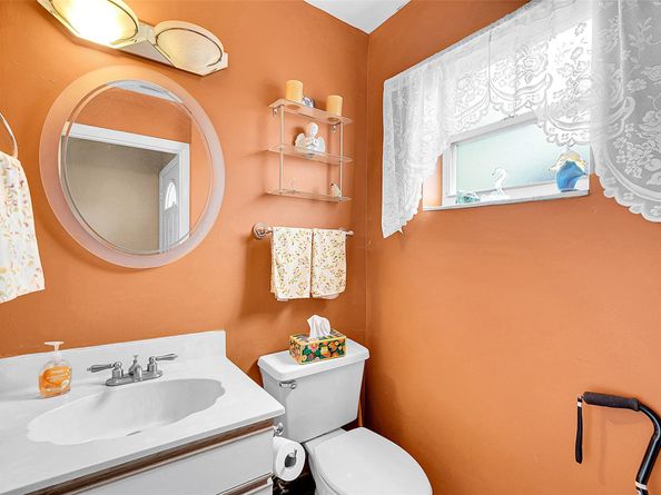 809 Crystal Lake Dr 809, Deerfield Beach FL 33064