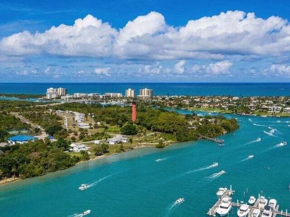 2428 24th Court, Jupiter FL 33477