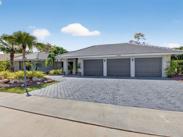 10182 Boca Woods Ln, Boca Raton FL 33428