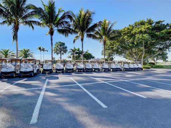 10182 Boca Woods Ln, Boca Raton FL 33428