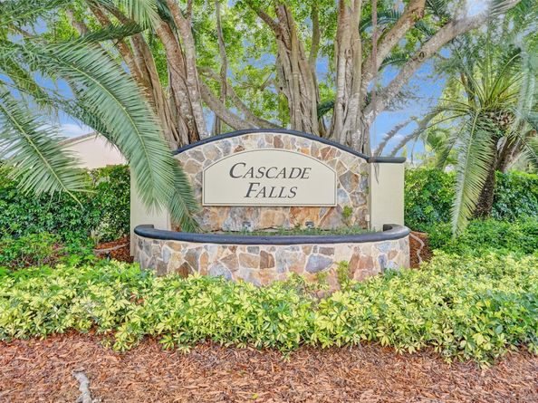 558 Slippery Rock Rd, Weston FL 33327