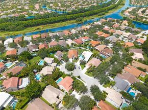 558 Slippery Rock Rd, Weston FL 33327