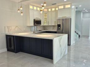 2176 NW 184th Way, Pembroke Pines FL 33029