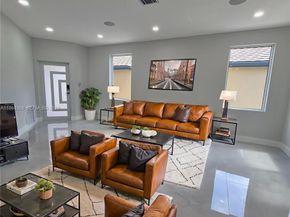 2176 NW 184th Way, Pembroke Pines FL 33029