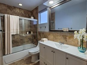 2176 NW 184th Way, Pembroke Pines FL 33029