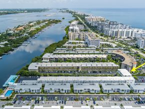 4001 S Ocean Boulevard 307, South Palm Beach FL 33480