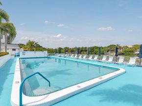 4001 S Ocean Boulevard 307, South Palm Beach FL 33480