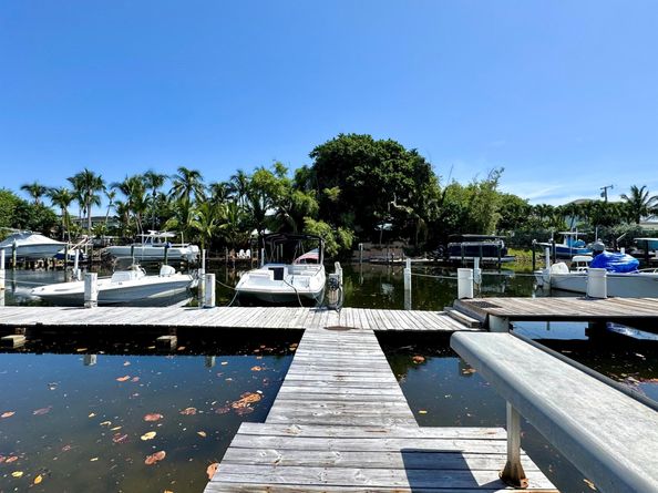 342 Southwind Drive 211, North Palm Beach FL 33408
