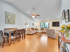 468 Long Bow Ct 468, Royal Palm Beach FL 33411