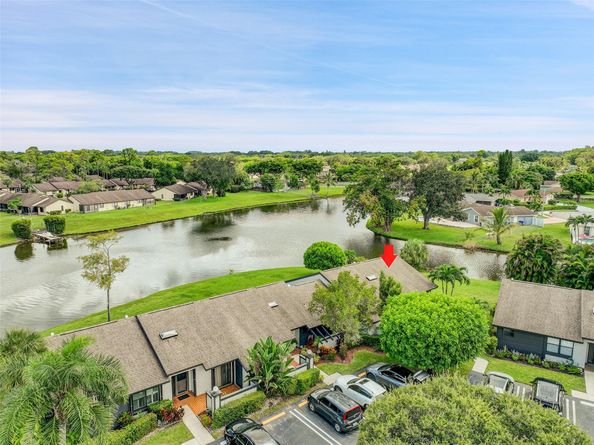 468 Long Bow Ct 468, Royal Palm Beach FL 33411