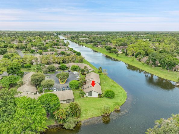 468 Long Bow Ct 468, Royal Palm Beach FL 33411