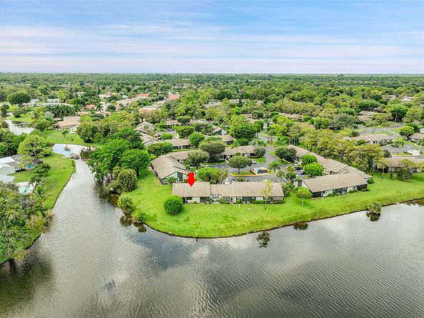 468 Long Bow Ct 468, Royal Palm Beach FL 33411
