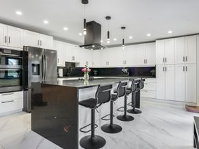 2051 NW 93rd Ln, Sunrise FL 33322