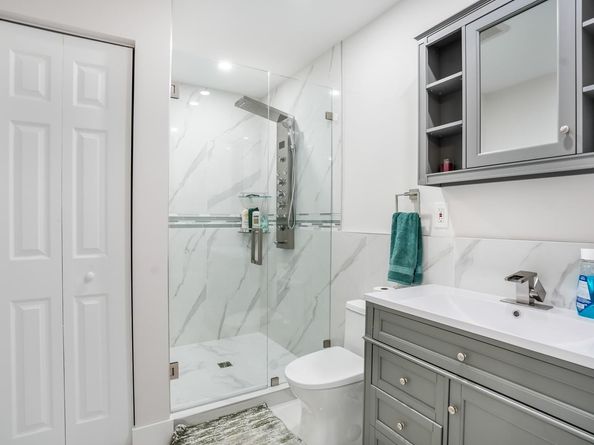 2051 NW 93rd Ln, Sunrise FL 33322