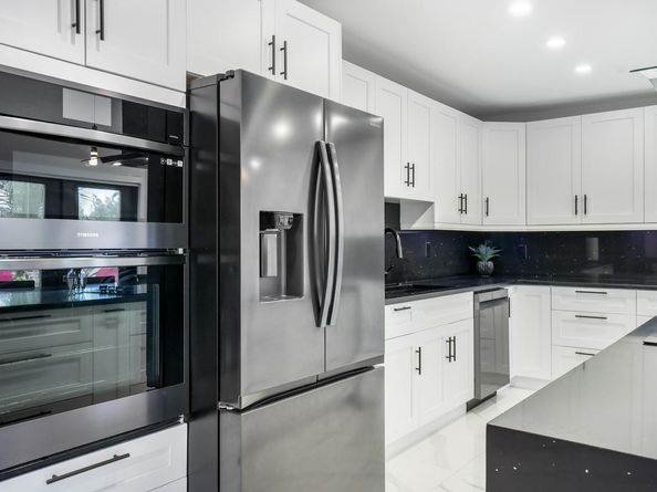 2051 NW 93rd Ln, Sunrise FL 33322