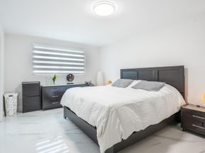 2051 NW 93rd Ln, Sunrise FL 33322