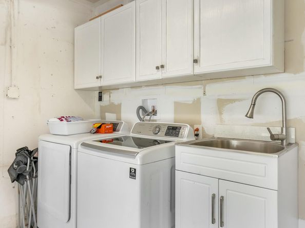 2051 NW 93rd Ln, Sunrise FL 33322