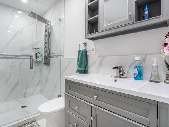 2051 NW 93rd Ln, Sunrise FL 33322