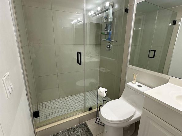 1101 Crystal Lake Dr 608, Deerfield Beach FL 33064