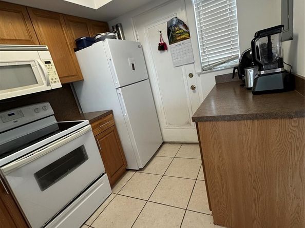 1101 Crystal Lake Dr 608, Deerfield Beach FL 33064