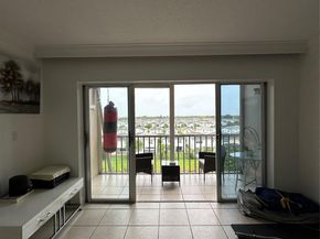 1101 Crystal Lake Dr 608, Deerfield Beach FL 33064