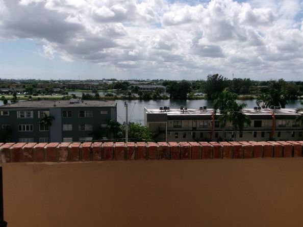 1101 Crystal Lake Dr 608, Deerfield Beach FL 33064