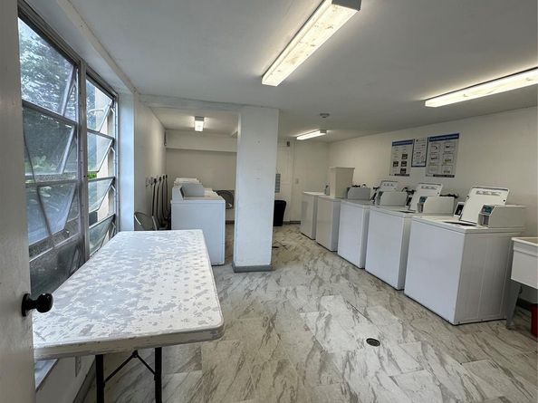 1101 Crystal Lake Dr 608, Deerfield Beach FL 33064
