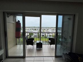 1101 Crystal Lake Dr 608, Deerfield Beach FL 33064