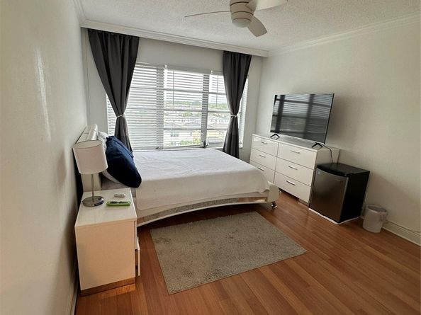 1101 Crystal Lake Dr 608, Deerfield Beach FL 33064