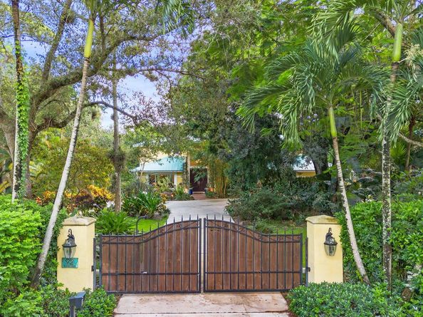 92 Squire Drive, Wellington FL 33414