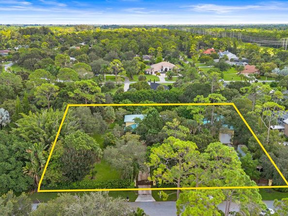 92 Squire Drive, Wellington FL 33414