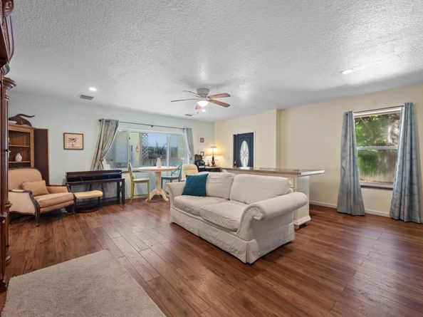 92 Squire Drive, Wellington FL 33414