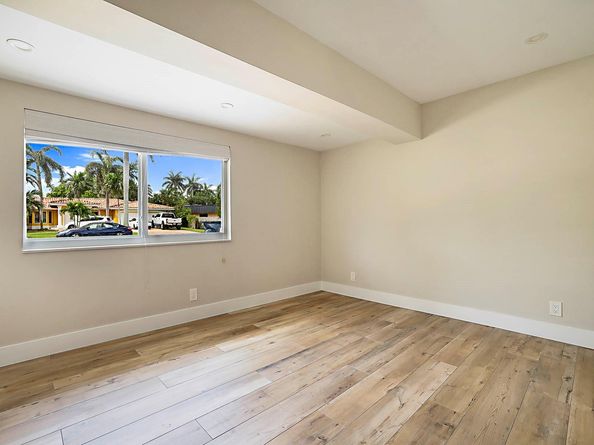 2445 SE 7th st, Pompano Beach FL 33062