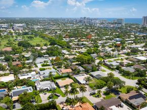 2445 SE 7th st, Pompano Beach FL 33062