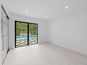 391 W Riverside Drive, Tequesta FL 33469