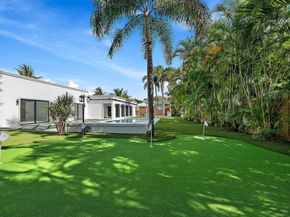391 W Riverside Drive, Tequesta FL 33469