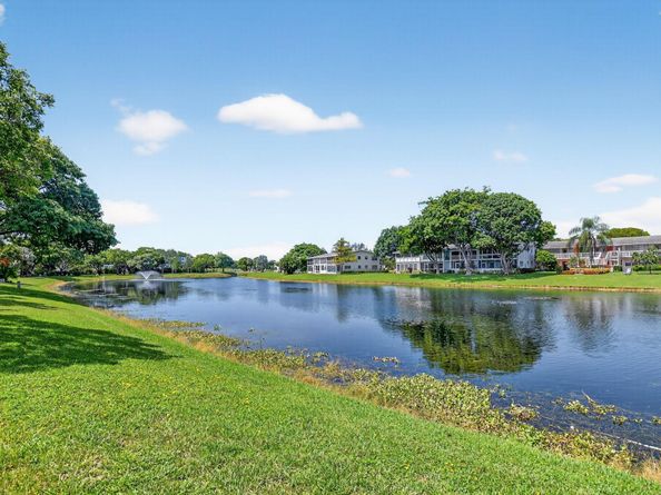 536 S Durham Circle Circle, Deerfield Beach FL 33442