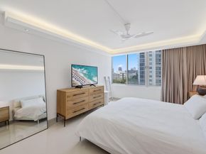 1000 West Avenue 502, Miami Beach FL 33139