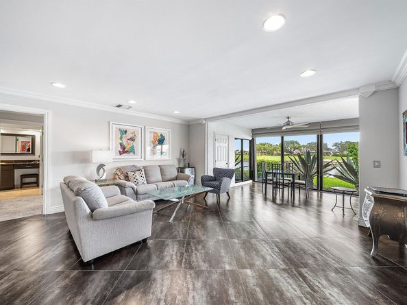 23 Eastgate Drive C, Boynton Beach FL 33436