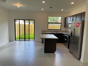 20651 NE 7 Pl, Miami FL 33179
