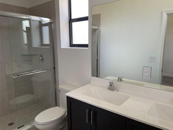 20651 NE 7 Pl, Miami FL 33179