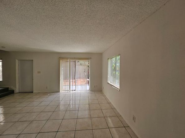 2059 NW 56th Ave 29B, Fort Lauderdale FL 33313