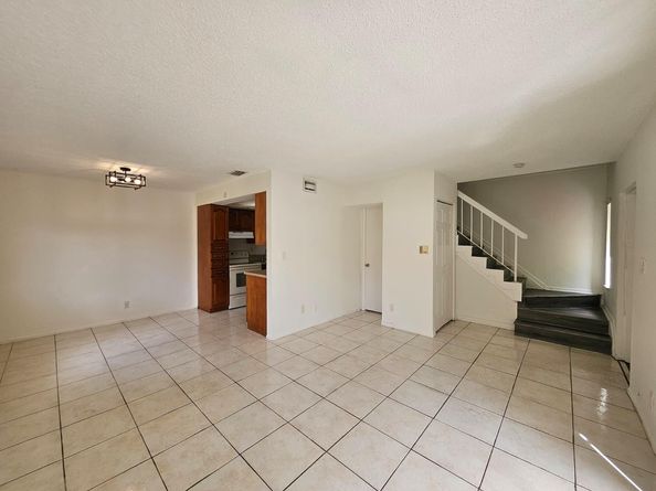 2059 NW 56th Ave 29B, Fort Lauderdale FL 33313
