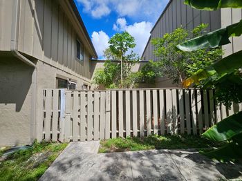 2059 NW 56th Ave
