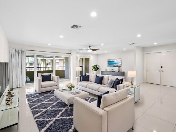 1100 Surf Road 214, Singer Island FL 33404