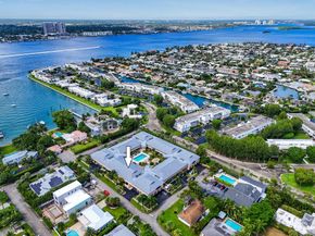 1100 Surf Road 214, Singer Island FL 33404
