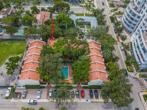 810 SE 2nd Street F, Fort Lauderdale FL 33301