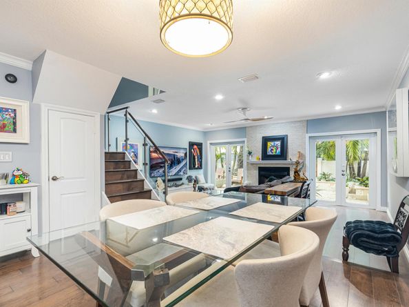 810 SE 2nd Street F, Fort Lauderdale FL 33301